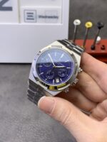 Vacheron Constantin Overseas - Image 3