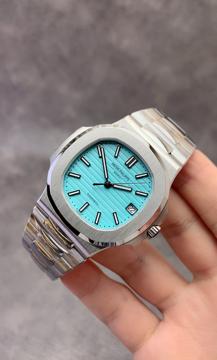 i1645976575_7609_0 Patek Philippe Nautilus Tiffany Blue Dial - Image 1