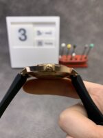 Vacheron Constantin Overseas - Image 2