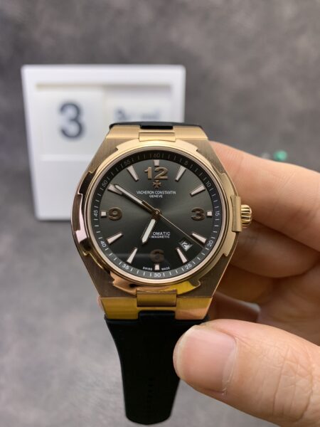 Vacheron Constantin Overseas