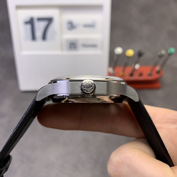 IWC Tourbillon Shipping