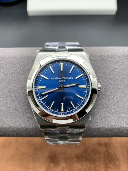Vacheron Constantin Overseas