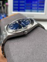 Vacheron Constantin Overseas - Image 4