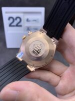 Vacheron Constantin Overseas - Image 4