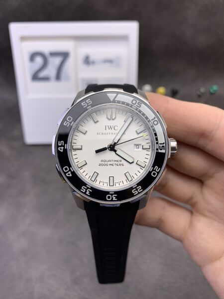 IWC Shipping