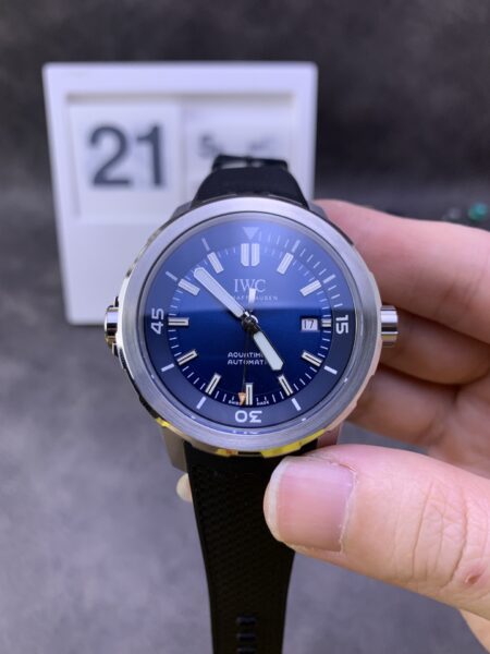 IWC Shipping