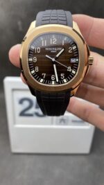 Patek Philippe Aquanaut - Image 2