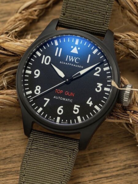 IWC 43.8mm TOP GUN- IW329801 *13.9mm