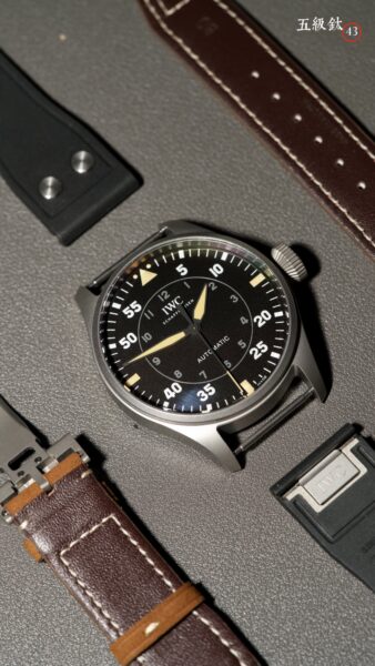 IWC Black Dial 43mm IW3297-01 Titanium Caseback Finishing