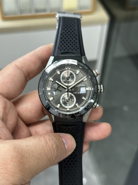 TAG Heuer Custom Movement