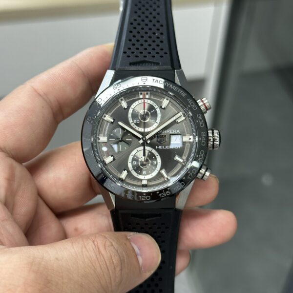 TAG Heuer Custom Movement