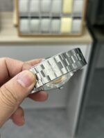 Vacheron Constantin Overseas - Image 6