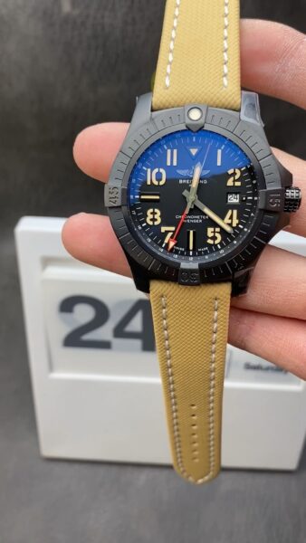 Breitling Avenger