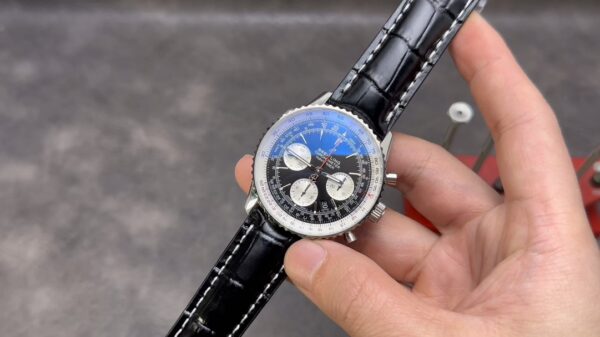 Breitling Navitimer