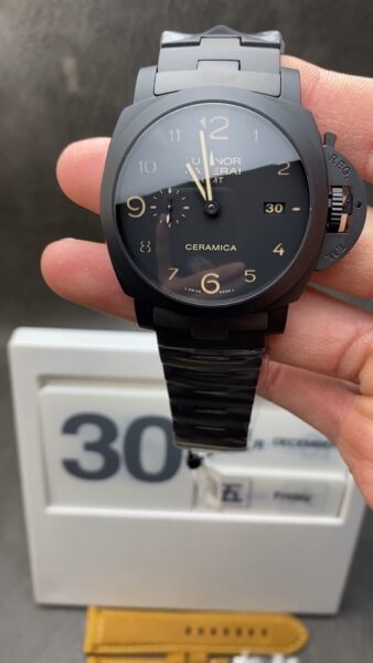 VS Factory Panerai Pam438 Ceramic Shipping