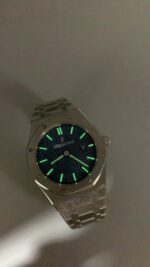 Audemars Piguet 33mm V7f Quartz H83331 - Image 6