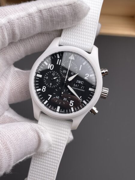 IWC Pilot
