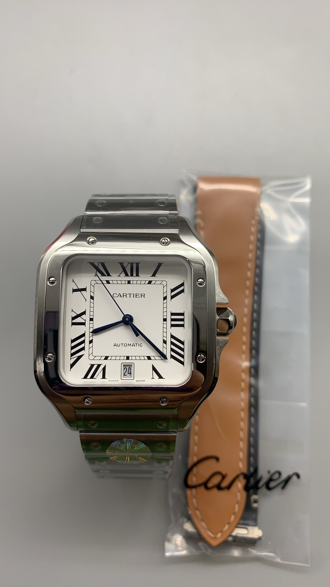 i1748448413144_7992_0_0 Cartier Santos 40mm - Image 1