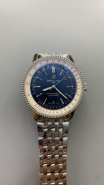 Breitling Navitimer