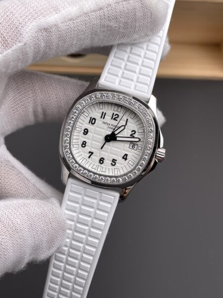 Patek Philippe Aquanaut 35.6mm