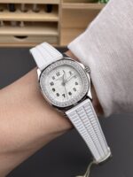 Patek Philippe Aquanaut 35.6mm - Image 9