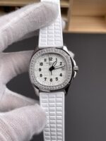 Patek Philippe Aquanaut 35.6mm - Image 2