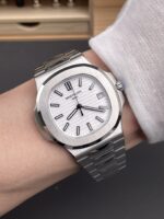 Patek Philippe Nautilus - Image 9
