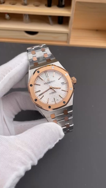 Audemars Piguet Royal Oak 37mm