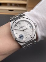 Audemars Piguet Royal Oak 41mm - Image 9