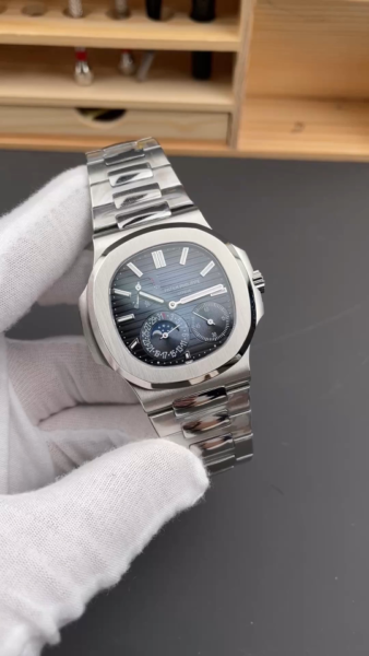Patek Philippe Nautilus