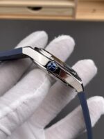 Vacheron Constantin Overseas - Image 4