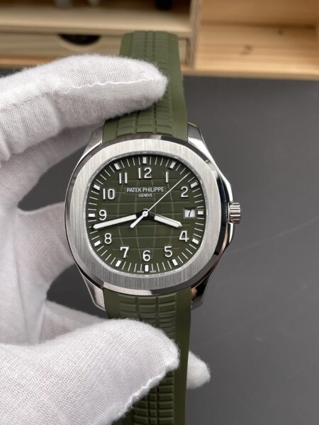 Patek Philippe Aquanaut 42mm