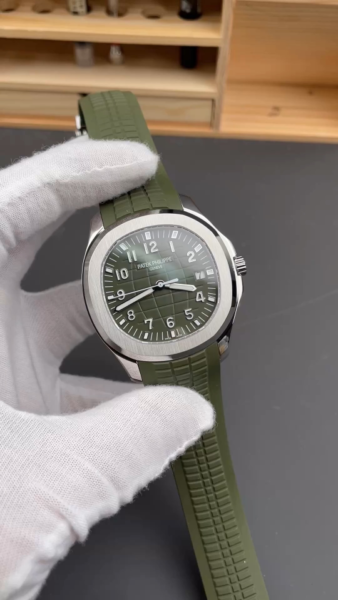 Patek Philippe Aquanaut 42mm