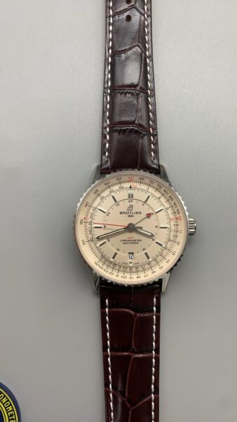 Breitling Navitimer