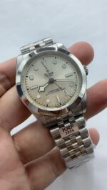Tudor Black Bay Black Dial 39mm - Image 2