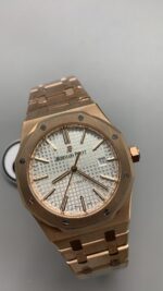 Audemars Piguet Royal Oak 41mm - Image 2