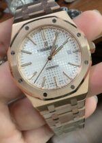 Audemars Piguet Royal Oak 41mm - Image 4