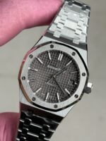 ZF Factory Audemars Piguet Royal Oak 37mm - Image 3