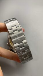 Vacheron Constantin Overseas - Image 7