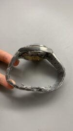 Vacheron Constantin Overseas - Image 5