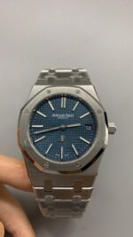 Audemars Piguet Royal Oak 39mm - Image 2