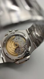 Patek Philippe Nautilus - Image 9