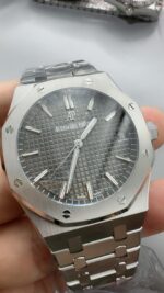 VS Factory Audemars Piguet Royal Oak 41mm - Image 5
