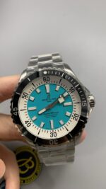 Breitling Superocean Tiffany Blue Dial 44mm - Image 2