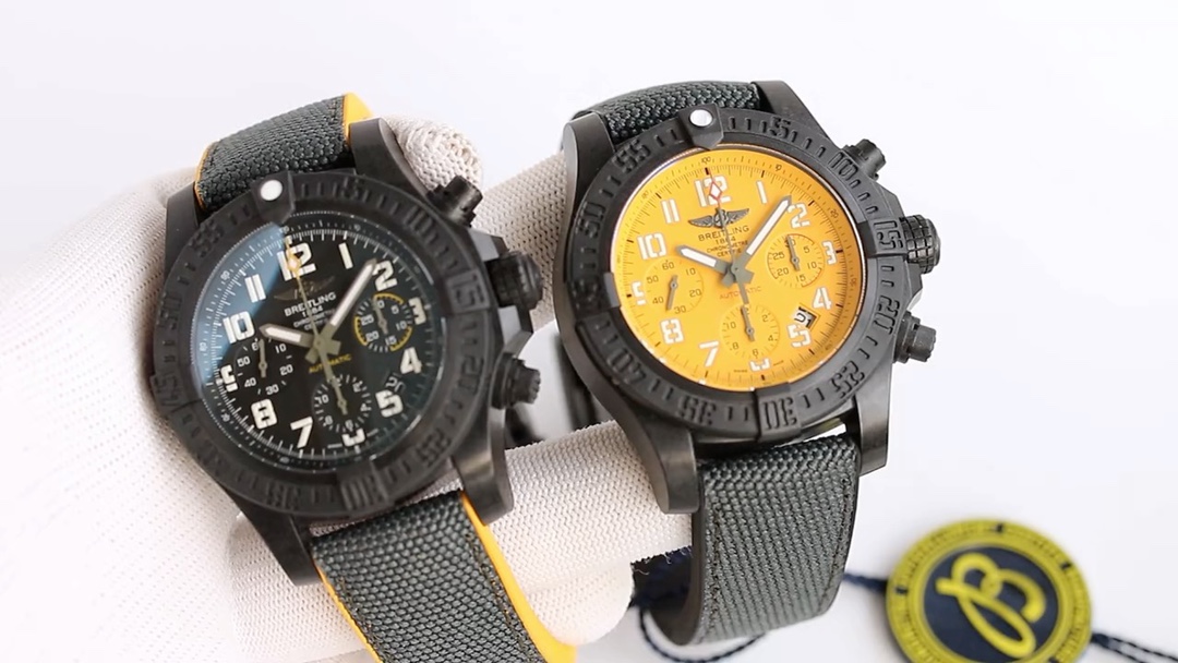 o1615528625_5447 Breitling Avenger 45mm - Image 1