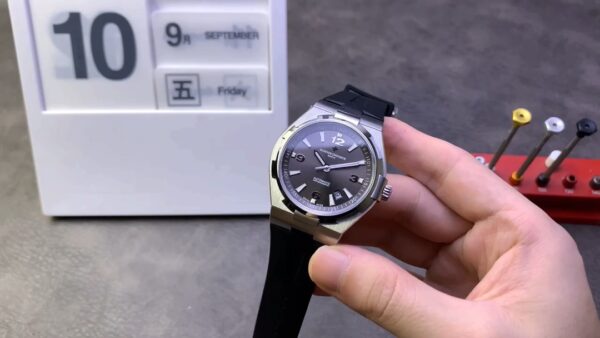 Vacheron Constantin Overseas