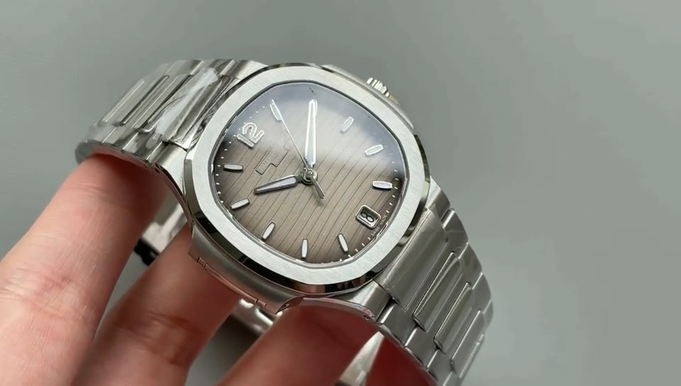 o1634111845_6027 3K Factory Patek Philippe Nautilus 27.0mm Ladies' - Image 1