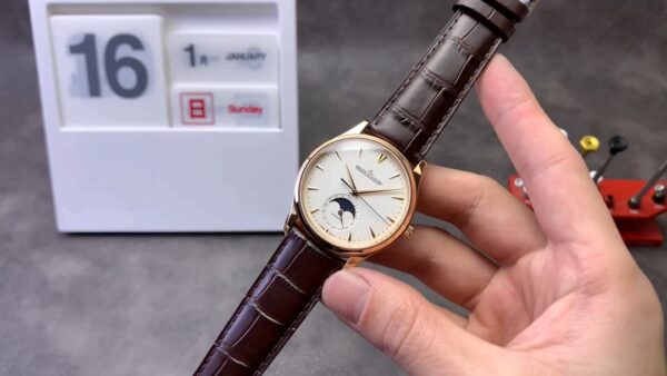 Jaeger-LeCoultre Moonphase