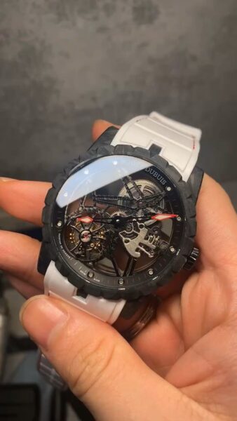 Roger Dubuis Tourbillon Carbon Fibre