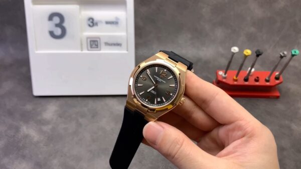 Vacheron Constantin Overseas